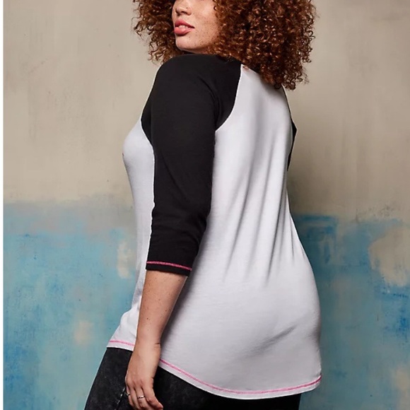 Torrid Cobra Snake Neon Pink Lovesick Graphic 90s Vibe Baseball Tee NWT - Picture 3 of 4